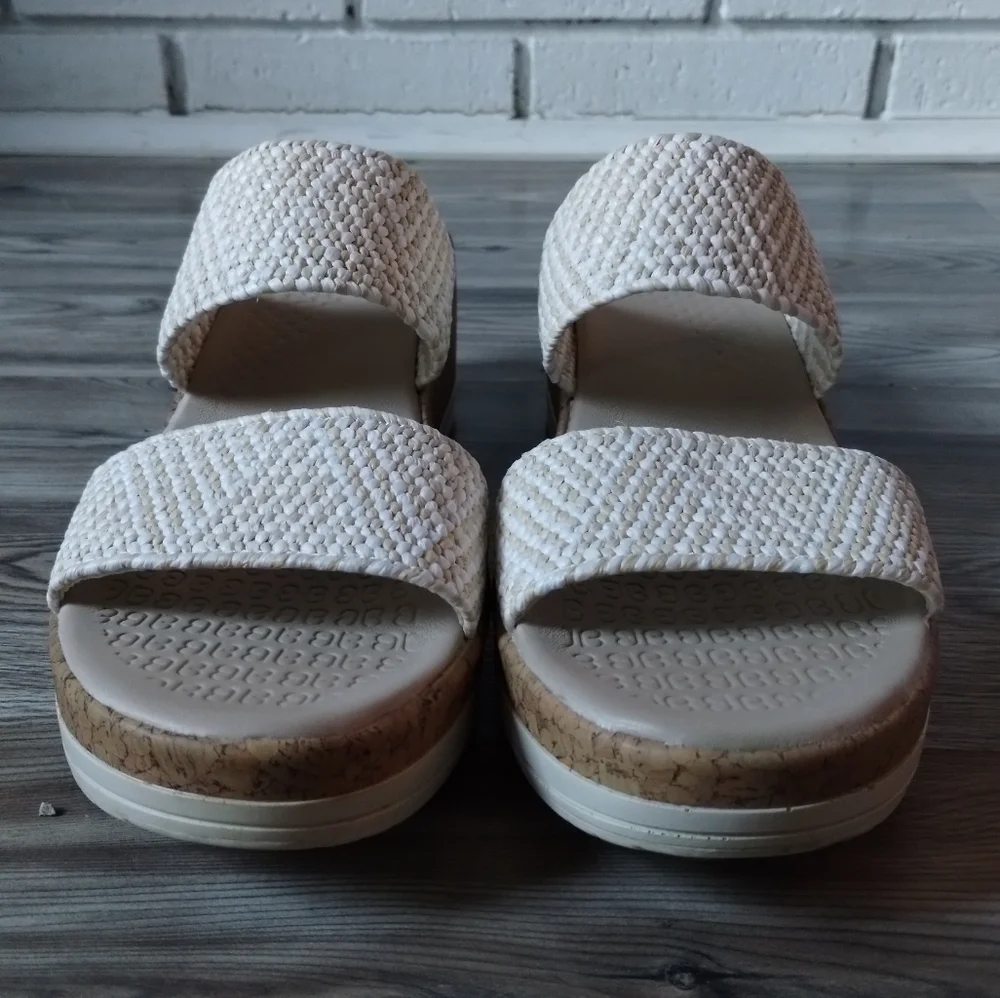 BZEES Resort Platform Slide Sandal In White Raffia Fabric Women's Size 8.5